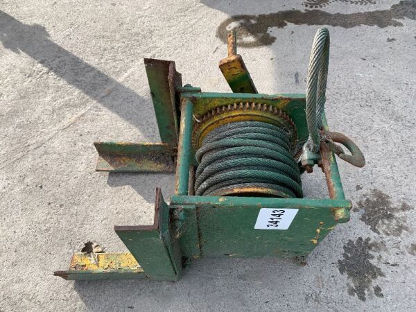 UNRESERVED Harney Frost Winch