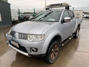 UNRESERVED 2013 Mitsubishi L200 CR 2.5 DID D.cab Auto 4DR