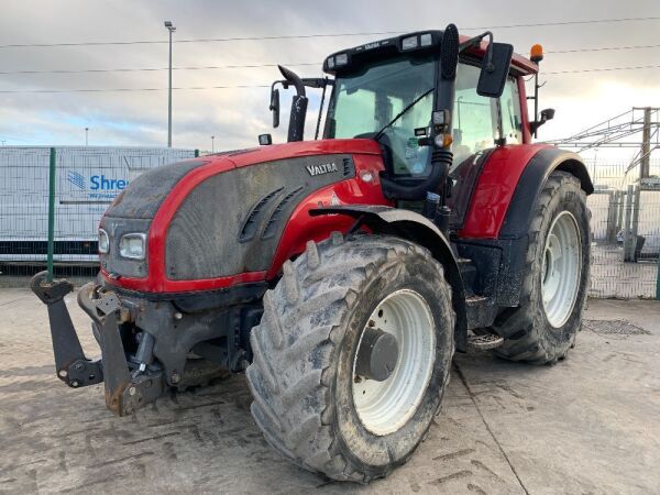 2013 Valtra T213 4WD Tractor c/w Front Linkage