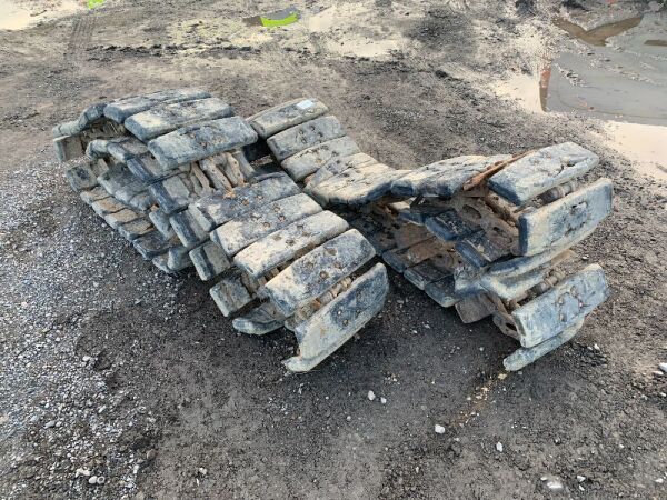 Pad - Tracks To Suit Komatsu PC55