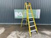 8Ft Fiberglass Stepladder - 3