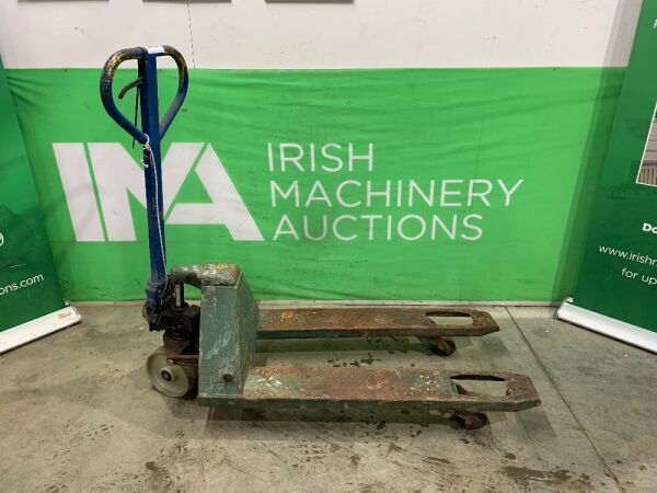 UNRESERVED Pallet Truck