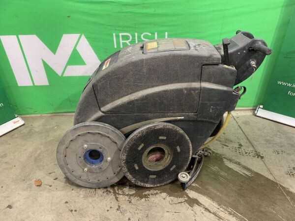 UNRESERVED Scrubber Dryer c/w Keys & Charger