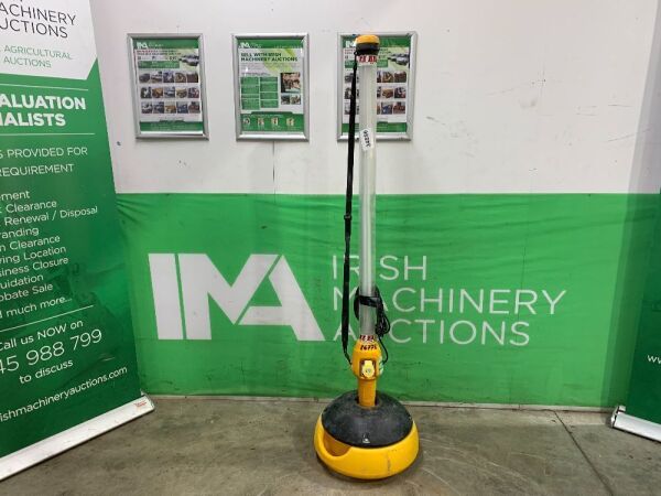 LED 110V Work Light c/w Base