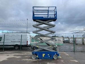 2007 Genie GS3232 32FT Narrow Access Electric Scissors Lift