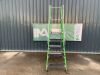 UNRESERVED Little Giant Podium Ladder - 2