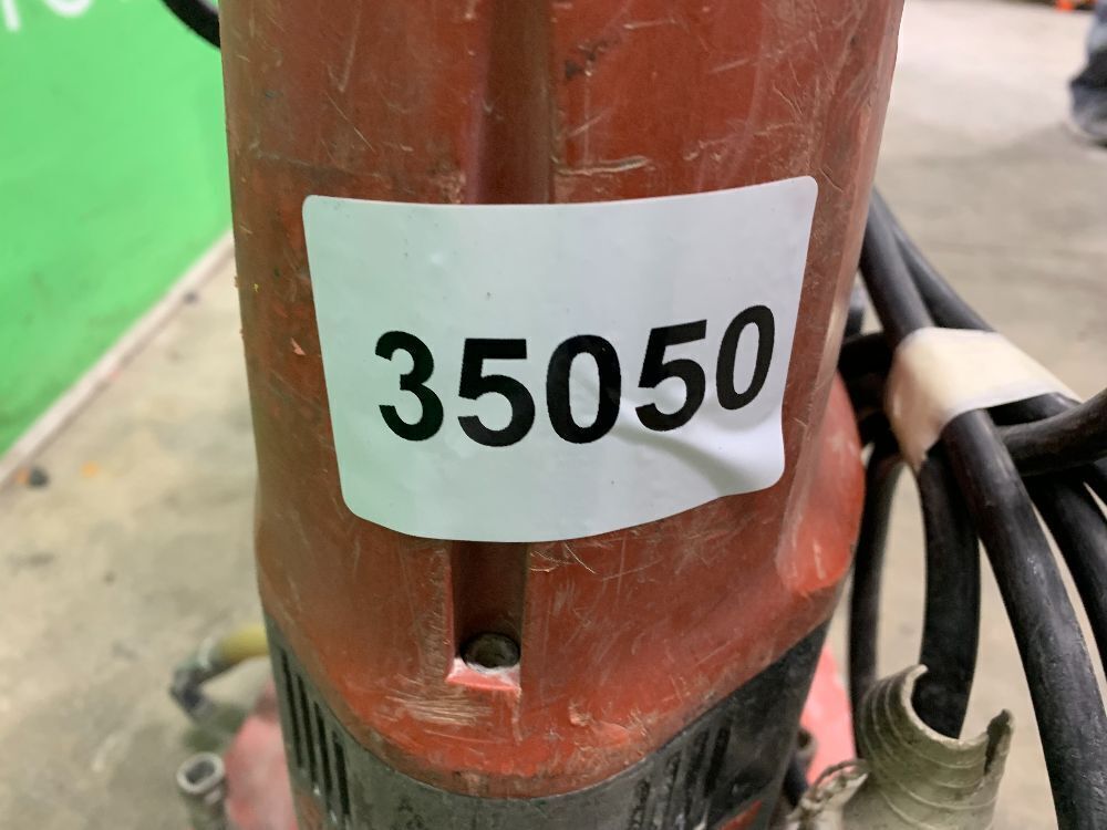 UNRESERVED Hilti DD200 110V Core Drill c/w Base Plate & Hilti DD-VPX ...