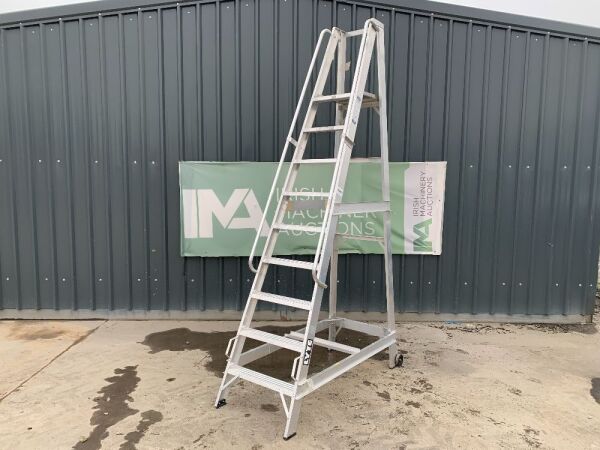 UNRESERVED NEW Lyte Aluminium Warehouse Ladder