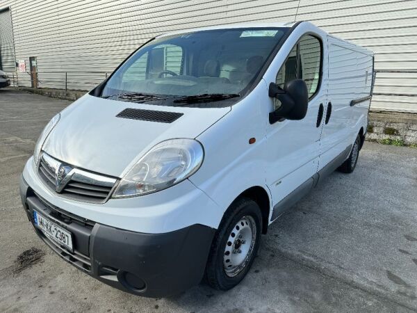 UNRESERVED 2014 Vauxhall Vivaro 2900 CDTI LWB Van