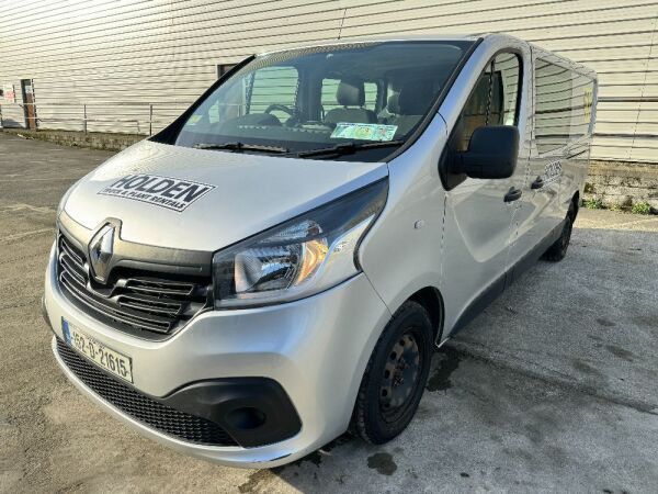 UNRESERVED 2015 Renault Trafic LL29 DCI 115 Business Crew Cab