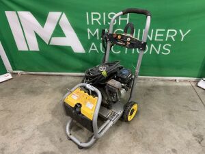 UNRESERVED Power Plus 208cc Petrol Power Washer Petrol Power Washer