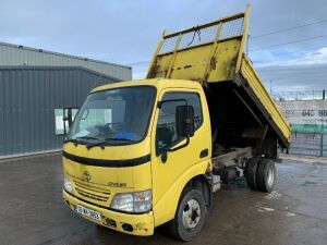 UNRESERVED 2005 Toyota Dyna 150 SWB Twin Wheel Tipper