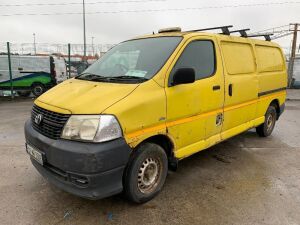 UNRESERVED 2007 Toyota Hiace MC D4D LWB Extra