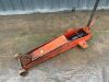 UNRESERVED Trolley Jack - 3