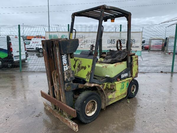 Clark 2.5T Gas Forklift (Parts)