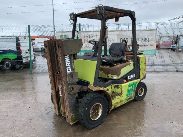 Clark 2.5T Gas Forklift (Parts)