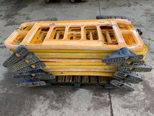 UNRESERVED Yellow Plastic Barriers c/w Feet