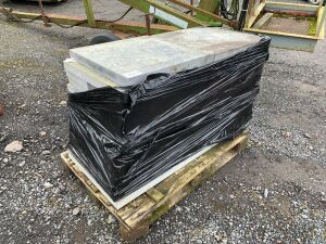 50 x Limestone Paving Slabs - 600mm x 600mm