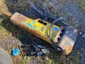 UNRESERVED 2016 Soosan SB30 Hydraulic Breaker