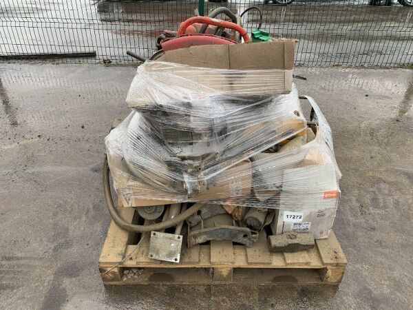 Large Selection Of Petrol Engines & Parts On Pallet