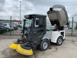 2014 HAKO Citymaster 1250 Compact Sweeper