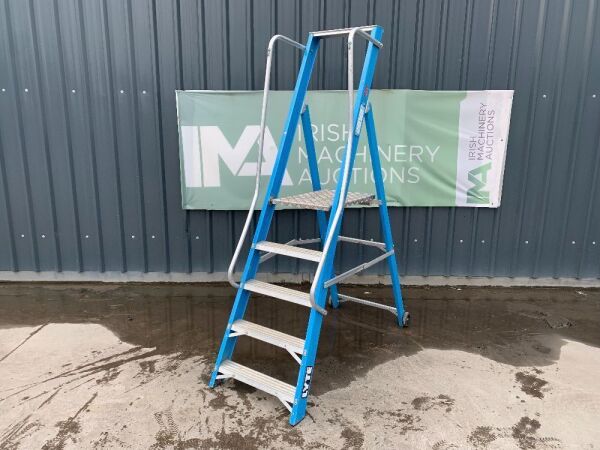 UNRESERVED Lyte 2.05M 5 Step Podium Ladder