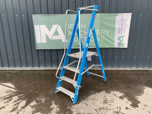 UNRESERVED Lyte 1.84M 4 Step Podium Ladder