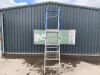 UNRESERVED Clow Aluminium Extendable Podium Ladder - 2