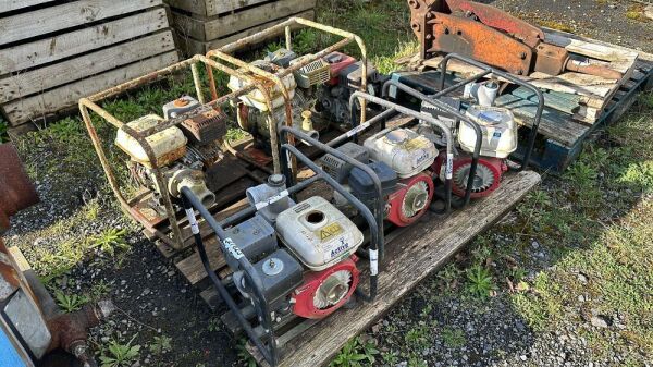 UNRESERVED Pallet Of 5 x Water Pumps