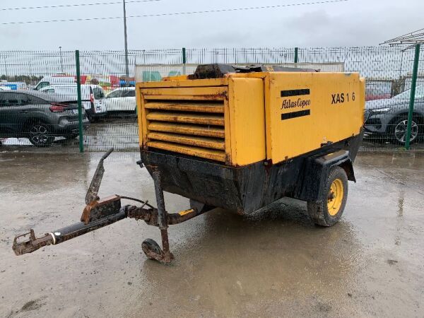 UNRESERVED 2005 Atlas Copco XAS146DD 300CFM Fast Tow Diesel Air Compressor