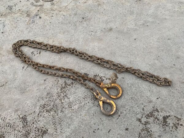 Lifting Chain (C4)