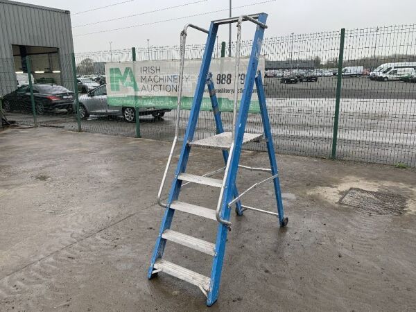 Blue 5 Step Podium Ladder