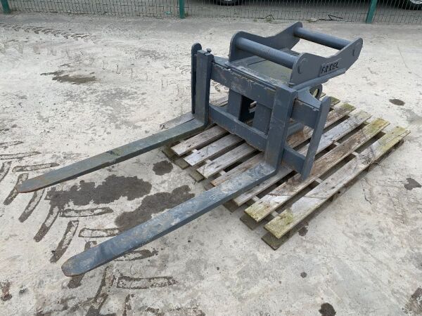 2019 Friel Pallet Forks To Suit Excavator