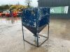 UNRESERVED Sandblasting Cabinet c/w Accessories - 4