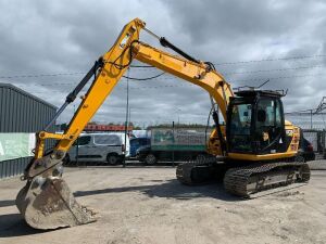 2013 JCB JS130LC T4i Excavator c/w Bucket