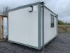 Roankabin 16ft x 10ft Portable Cabin c/w Jack Legs - 3