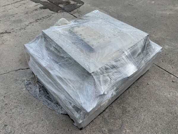 UNRESERVED Pallet Of Concrete Pier Caps & Tactile Paving Slabs