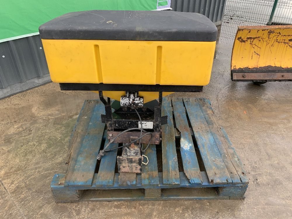 Snow Ex SP-575 Gritter c/w Control Box | TIMED AUCTION DAY ONE ...