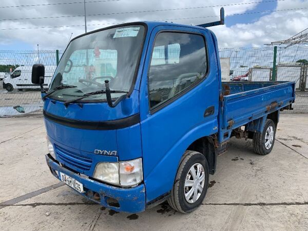 UNRESERVED 2004 Toyota Dyna Pick Up