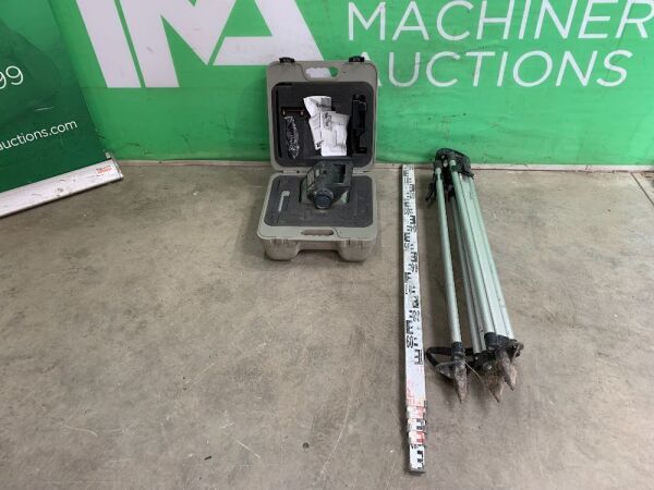 UNRESERVED Robotoolz Laser, Tripod & Staff