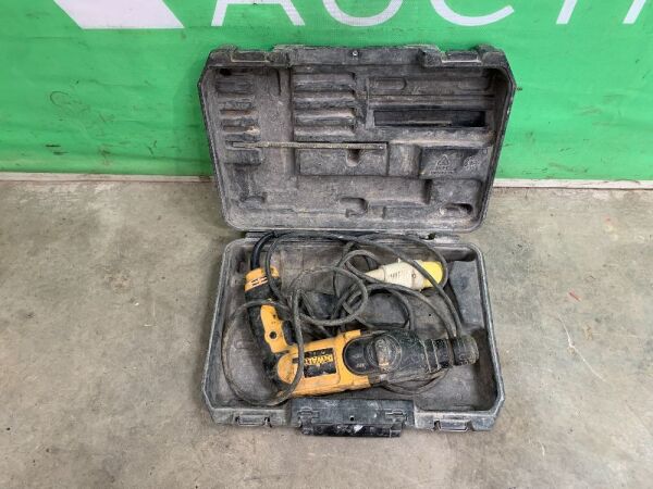 UNRESERVED Dewalt 110V Hammer Drill