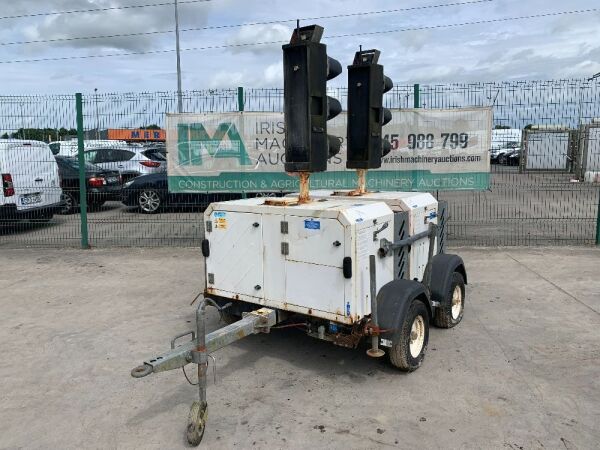 PIKE XL Multiphase Fast Tow Traffic Lights c/w Kubota Engine