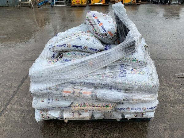 UNRESERVED 50 x Bags Of Daltex Resin (Approx)