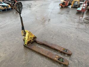 UNRESERVED Pallet Truck