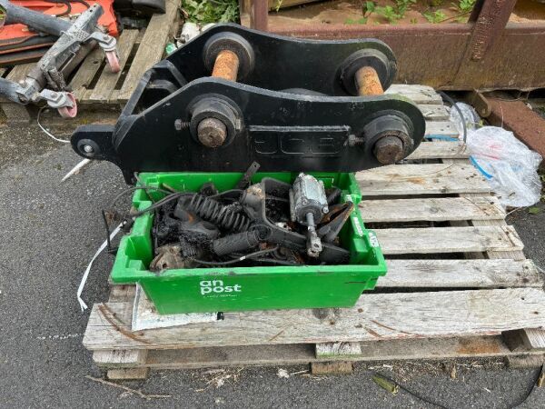 UNRESERVED JCB Quick Hitch (13T)