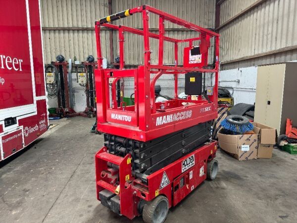 UNRESERVED 2017 Manitou Maniaccess 78SEC Electric Scissors Lift