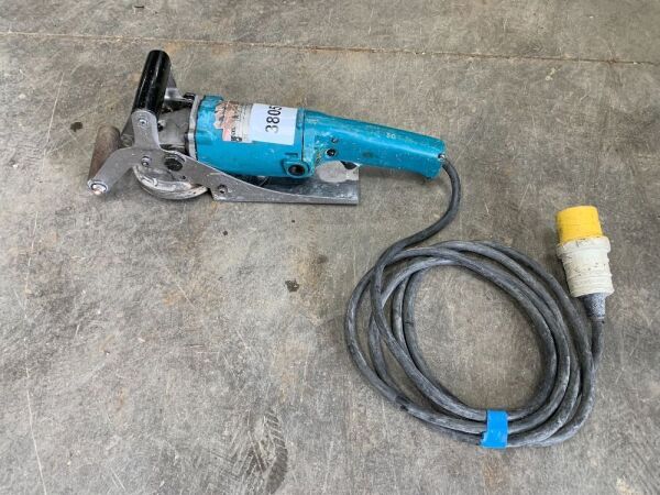 UNRESERVED Makita PC1100 110V Concrete Planer