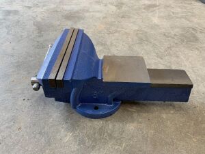 NEW 200MM Steel Bench Vice