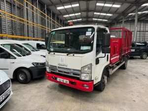 UNRESERVED 2015 Isuzu Forward 7.5T Caged Dropside c/w Jetting/Power Washer Unit 