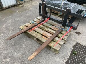 UNRESERVED Double Pallet Forks & Double Spikes On Euro Hitch & Brackets